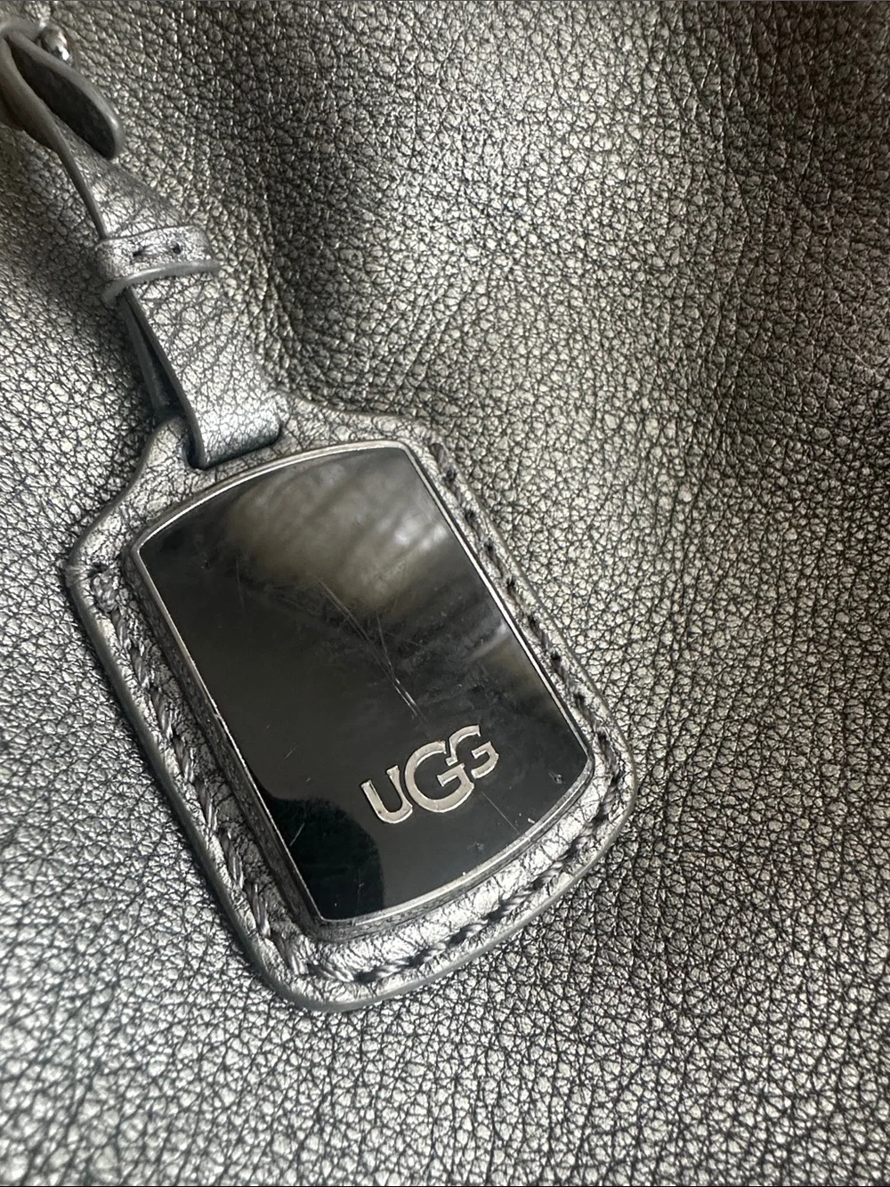UGG sleek metallic